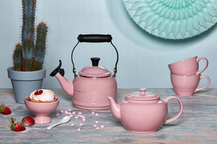 Teegeschirr von Le Creuset in Rosa