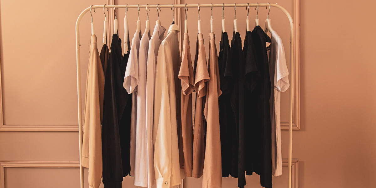 Diese Basics gehören in jeden Kleiderschrank