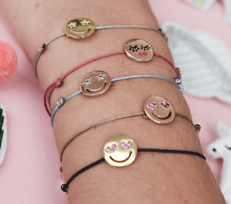 emoji armband