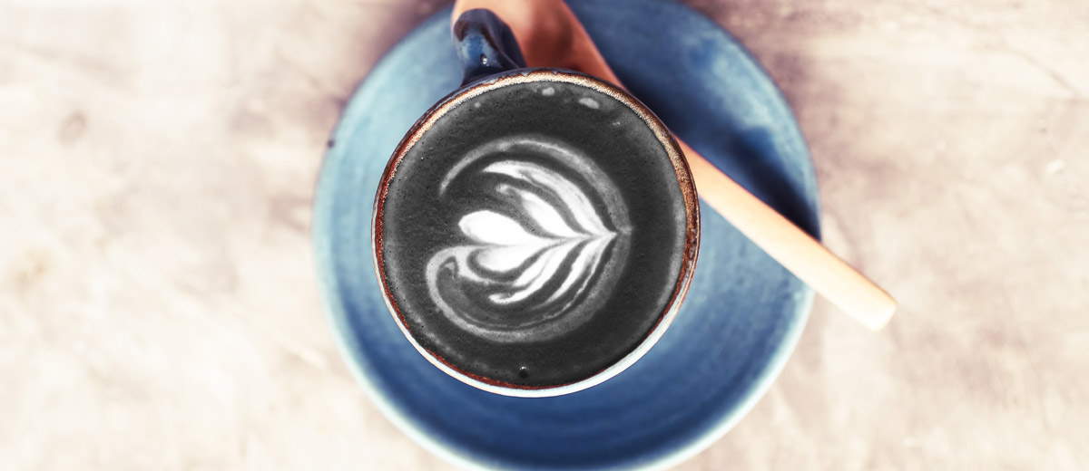 charcoal latte aktivkohle