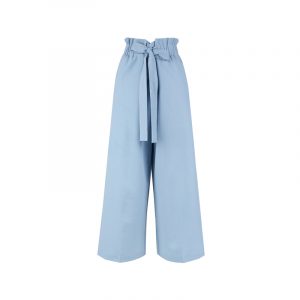 Hellblaue weite Hose