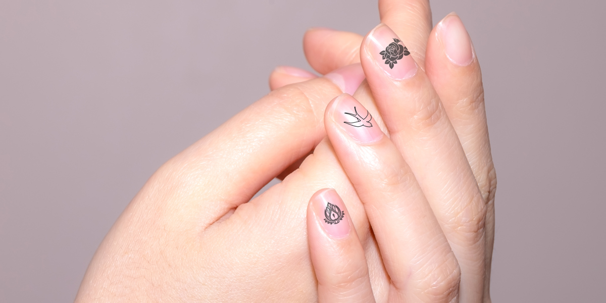 fingernail tattoo nageltattoo