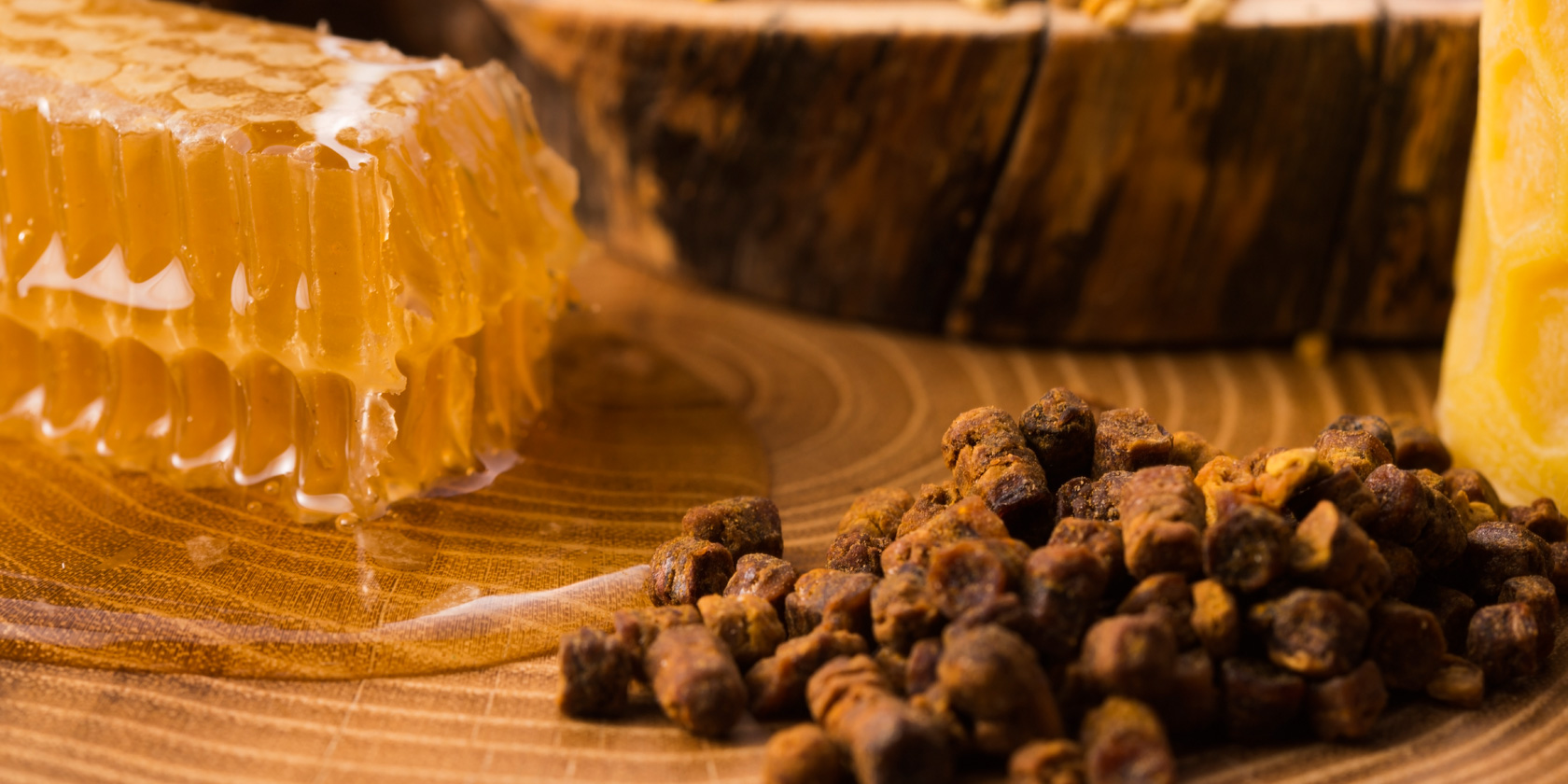 Propolis Allheilmittel aus dem Bienenstock Propolis Allheilmittel aus dem Bienenstock