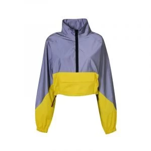 Windbreaker im 90s Style