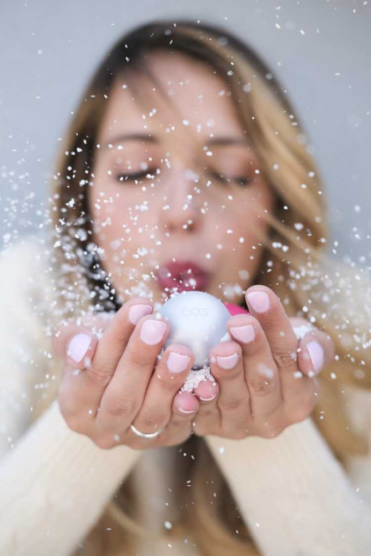 eos Holiday Collection