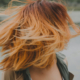 frau mit roten haaren