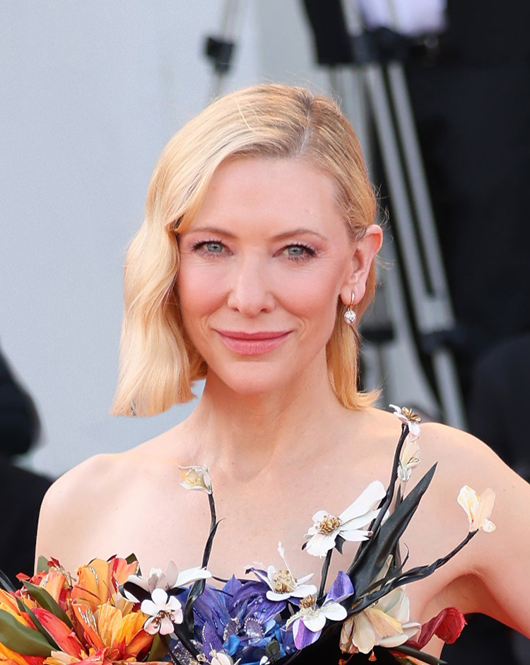 Venice Film Festival 2022 - Armani beauty - Red Carpet -Cate Blanchett - 01092022