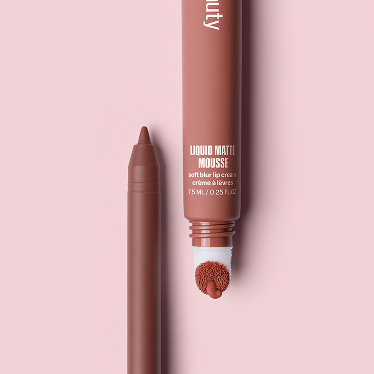 Huda Beauty_Liquid Matte Mousse_Moodbild_05_welovepr
