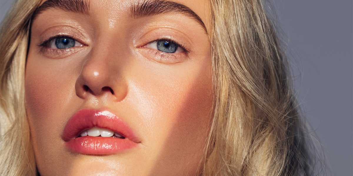 lippenöl frau blond