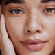skinimalism woman